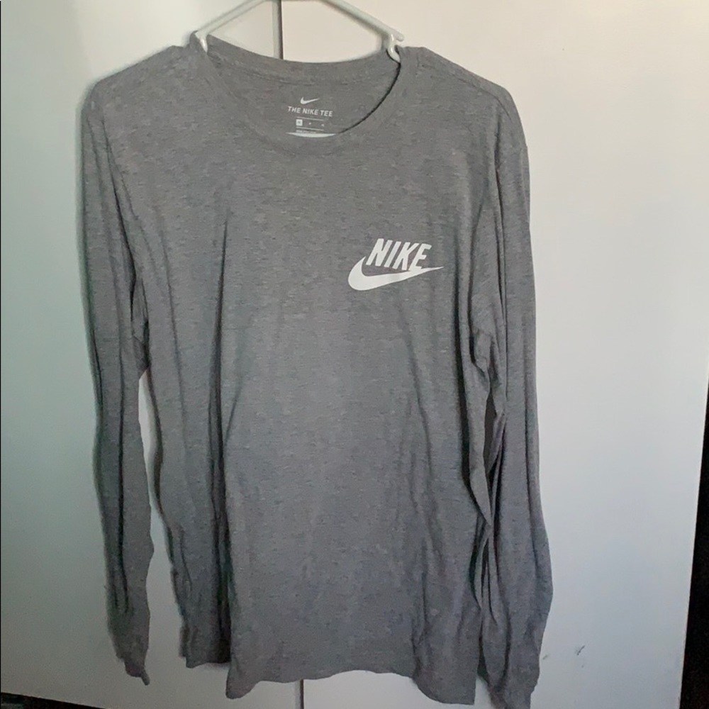Nike long sleeves shirt